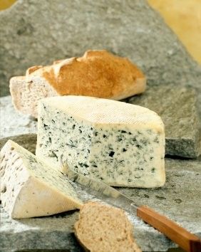 Les fromages - Le bleu d'Auvergne - 