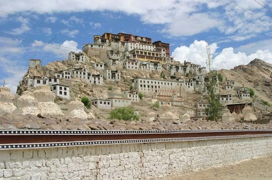 monastere-ladakh-282433-2296c1e.jpg
